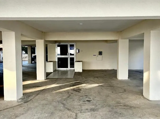 Cyprus-grecian Sea Апартаменты Ларнака